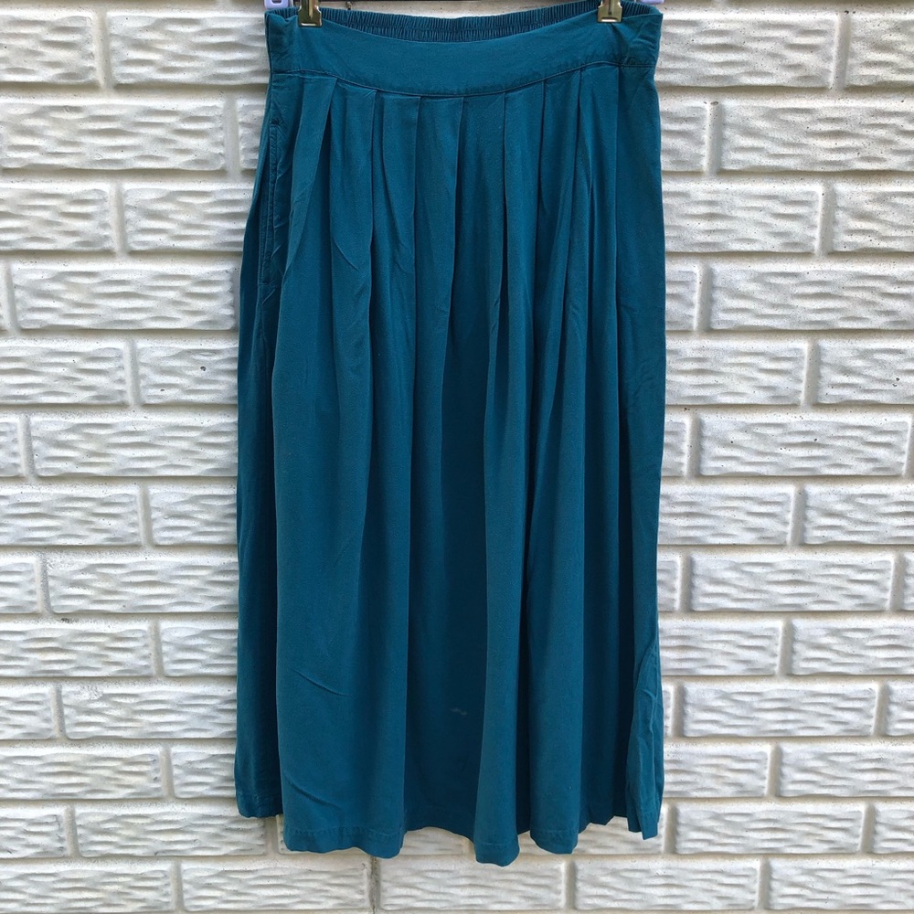 Pleated teal Maxi skirt